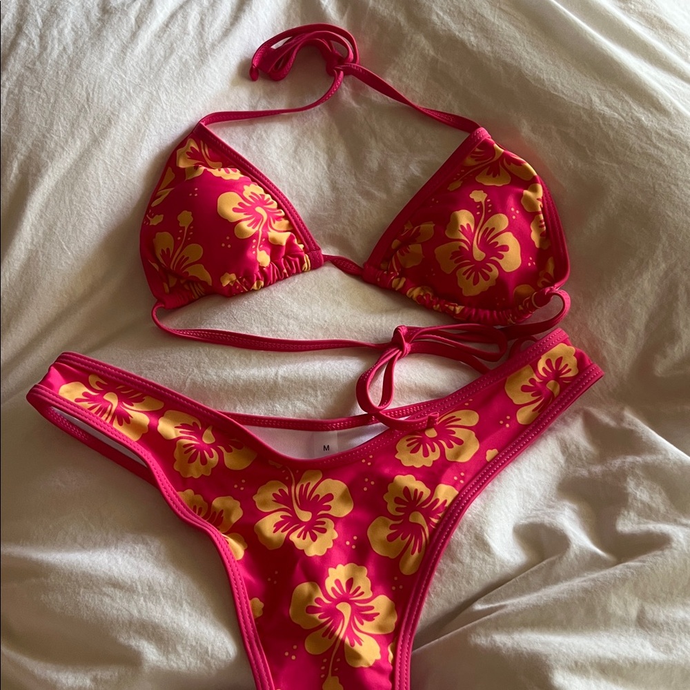 NWOT Floral Pink and Yellow thong Bikini Set - Picture 3 of 4